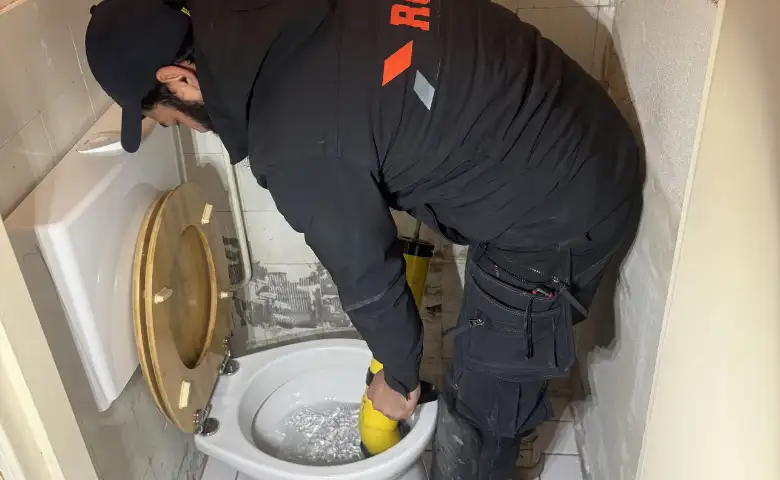 WC ontstoppen Almere